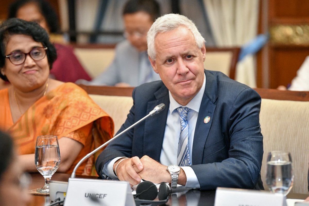UNICEF_SriLanka's tweet photo. To address child malnutrition UNICEF is calling for: 1. Strengthened co-ordination 2. A multisectorial coordination mechanism 3. Increased national budget investments for nutrition 4. The implementation of the multisectorial action plan for nutrition. Read https://t.co/knHrmgZbMh https://t.co/jKMFoUREXu