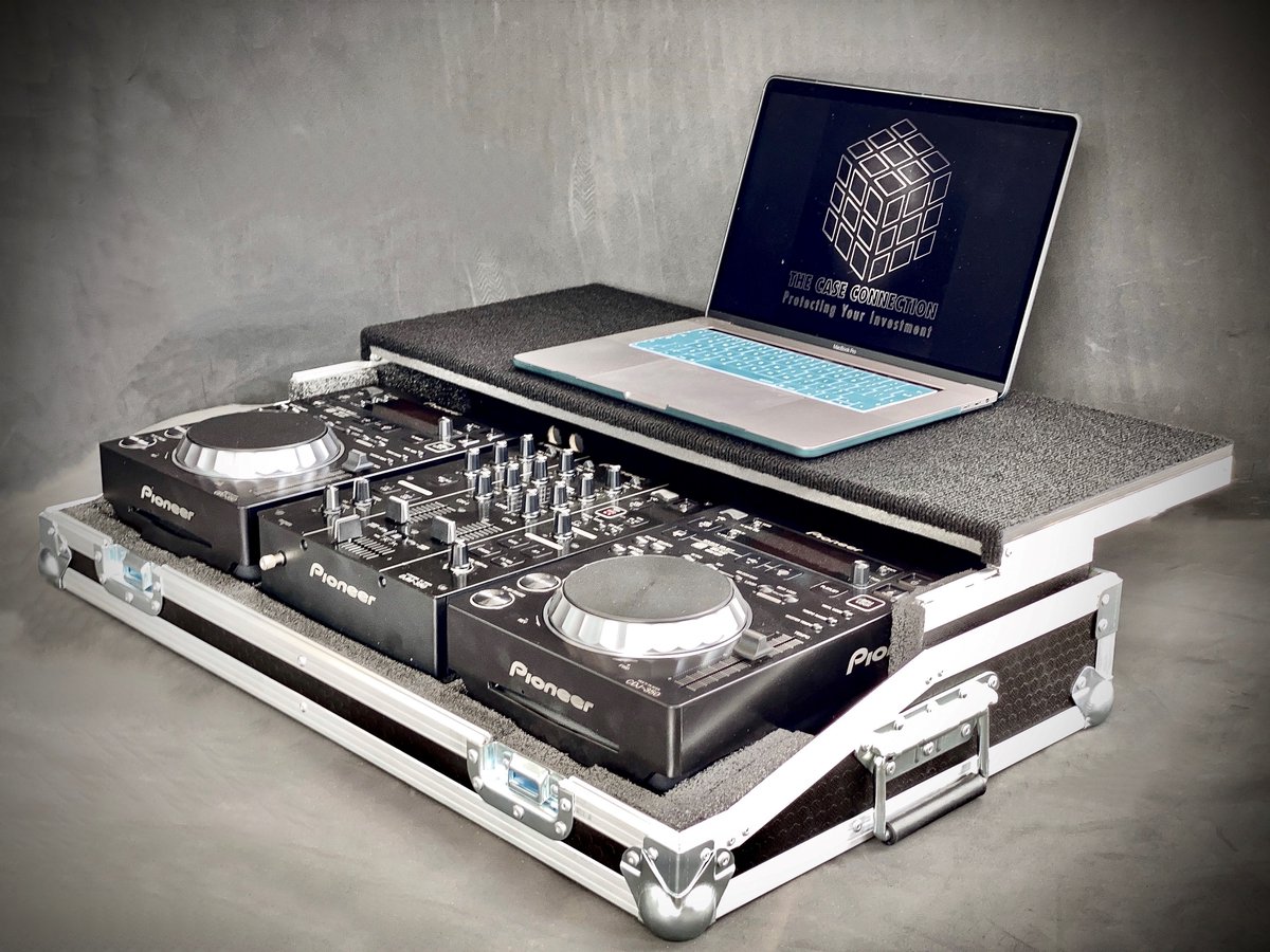 case_connection's tweet photo. DJ COFFIN by https://t.co/GLznexQKGY
Housing 2 x Pioneer CDJ-350 CD Players and 1 x Pioneer DJM-350 Mixer with sliding laptop shelf.
#dj #DJcoffin #DJequipment #Pioneer #AudioEngineer #sound #audiocase #woodencases #caseconnection https://t.co/PvUXDAs3C4