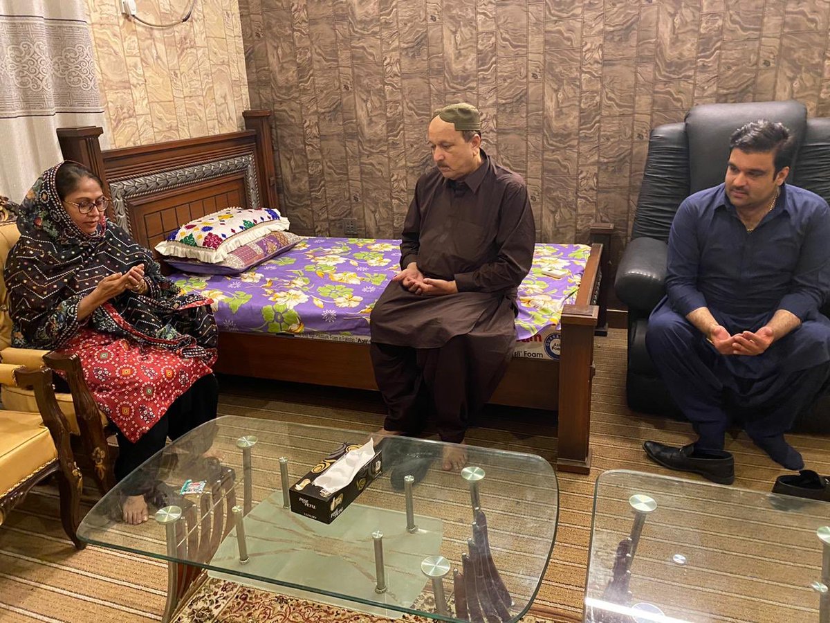 PEERAMEERALISH1's tweet photo. Adi faryal Talpur village peer Noor m shah Jeelani https://t.co/DTcrSMXOKR