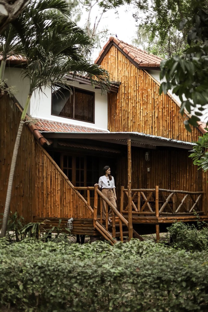 Regent Chalet Hua Hin tweet media