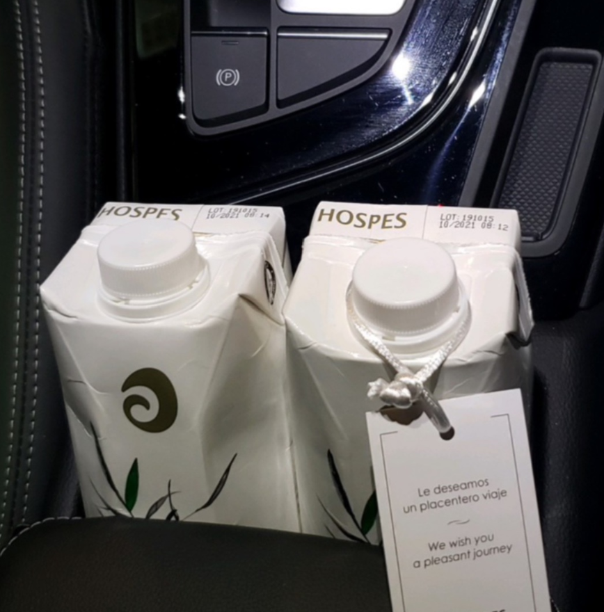 VisibleValue's tweet photo. After an incredible night's stay at @HospesHotels Palacio del Bailío in Cordoba, we received our car from the valet with a surprise for our road trip. What are you doing to delight your clients along their journey?

#throwbackthursday #forgingvalue #visiblevalue #clientexperience https://t.co/fOrwetErFW