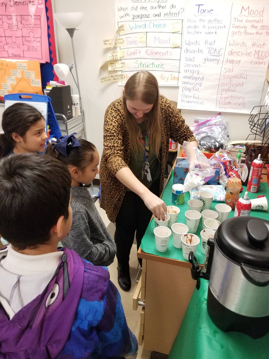LacyDede's tweet photo. 4th grade analyzes great essays against their own writing while enjoying their #Starbucks.  @TigerNetwork @DrChapmanCFBISD @DlrMaggie @AgueParedes https://t.co/C6dneZArIG