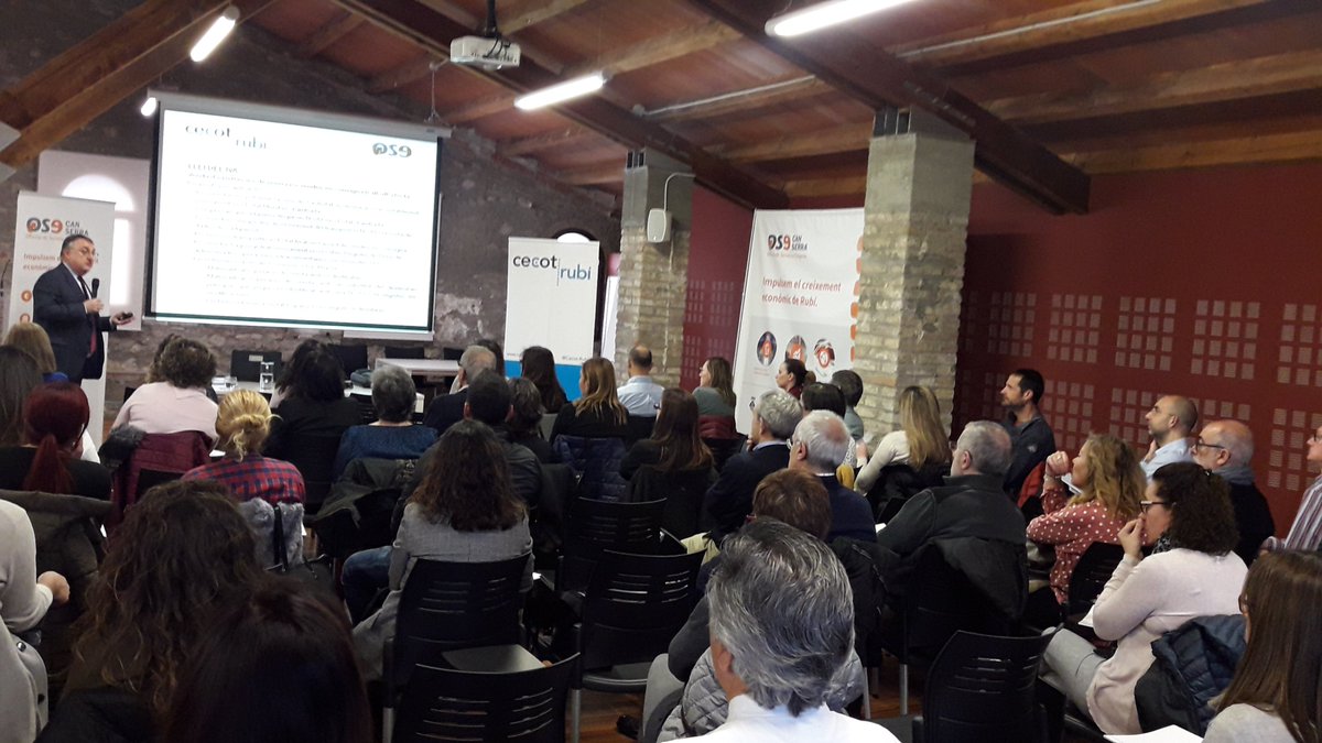 Avui a Rubí <a href="/rubiempresa/">Rubí Empresa</a> #rubicity a l'acte de "Novetats fiscals per al 2020" de la mà d' <a href="/enricriusm/">Enric Rius</a>, assessor financer i fiscal de la <a href="/PatronalCecot/">Patronal Cecot</a>