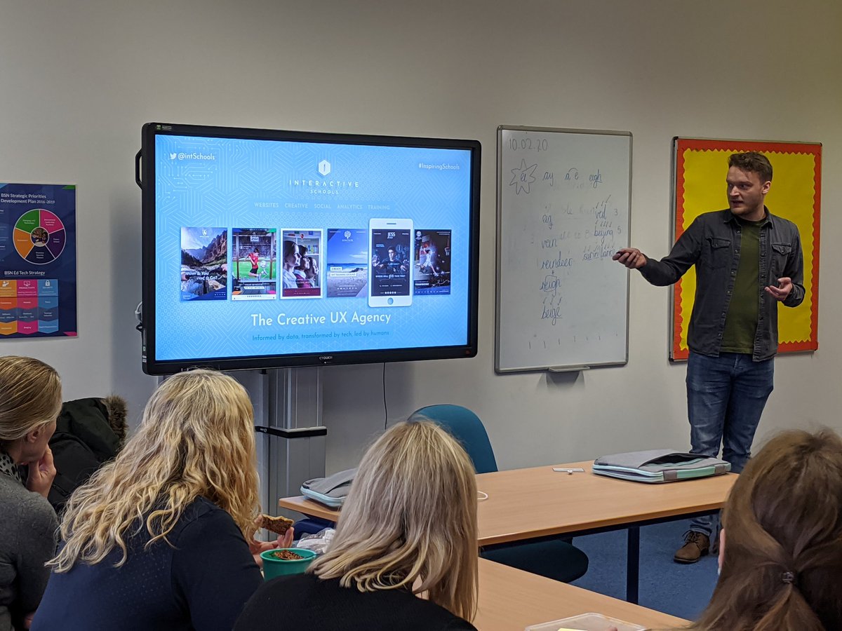BSNetherlands's tweet photo. Day 2 of our #SocialMedia staff training sessions with @intSchools. Lively discussion @BSNJSV about the finer points of Twitter. #BSNLearn https://t.co/kLfXbcmamS