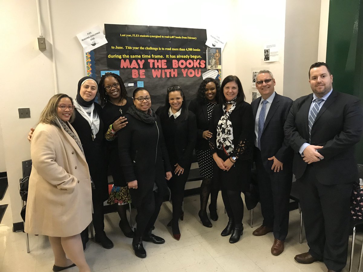 CWATSONHARRIS's tweet photo. @ExecSupALodico @vgallassio @LeadersPs74 @PS42R  #FieldDay Thank you for sharing all of the  impactful work happening in D31! In one day we saw all of the Framework Elements come to life!  #collaborativeteachers #trust #strongschoolleadership #studentachievement @DOEChancellor https://t.co/hqfKPVj88q