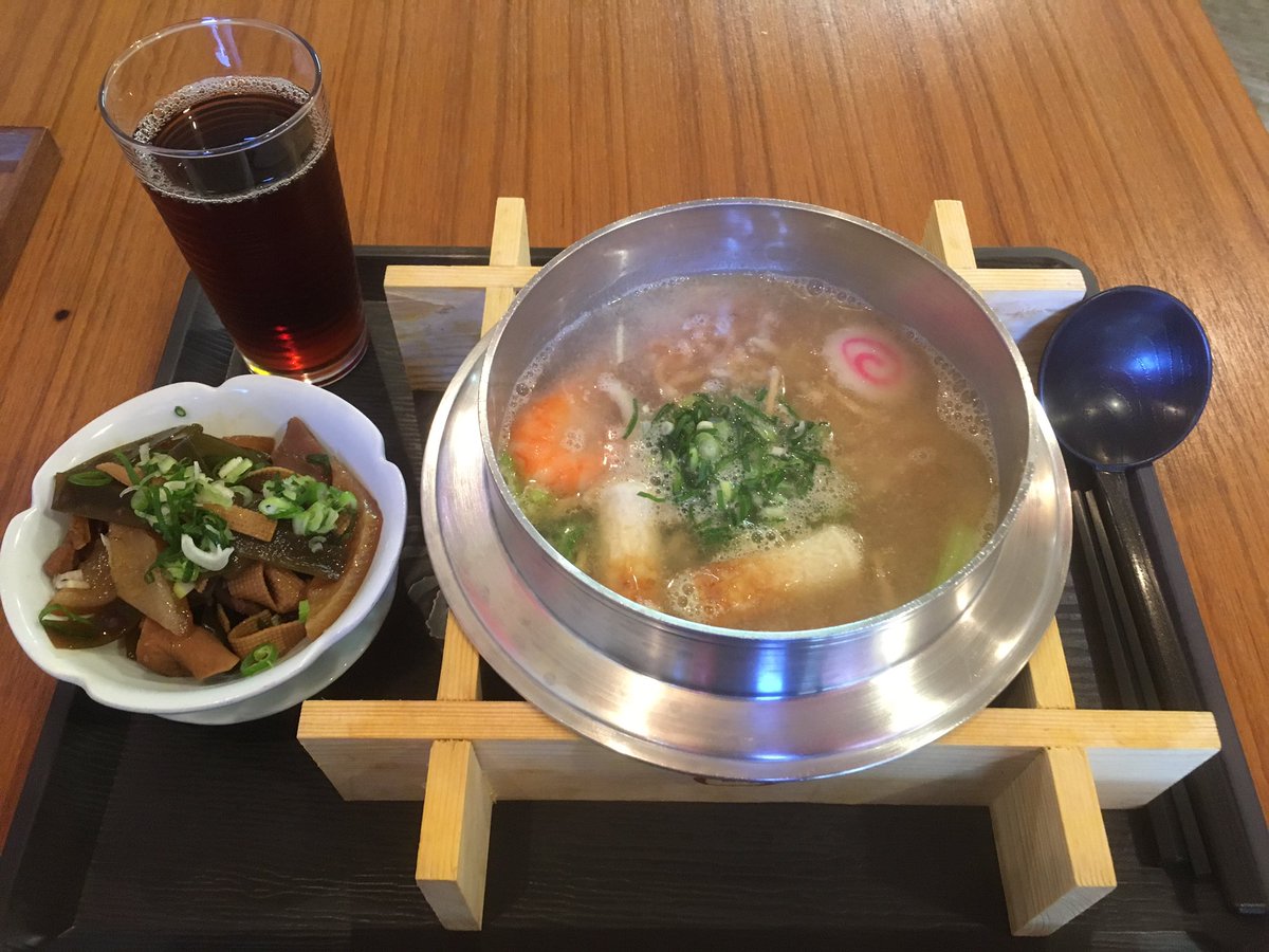 江草啓太 على تويتر 気晴らしに今日の昼御飯 台湾料理です 高田馬場 茗鑫台南美食 鍋焼意麺は台南でよく食べられてるそうです 鍋焼きうどんのラーメン版みたいな 煮込みはルーローハンみたいですが 台北とは味付けが全然違うよ とのこと 具は確かに挽肉