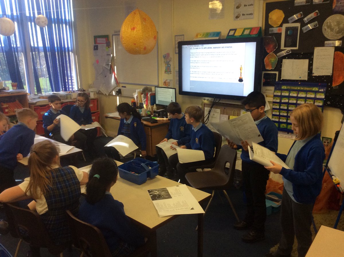 Rivington_Class's tweet photo. A focus on reading with volume, expression and intonation today. It seems we have some fantastic actors and actresses in Rivington Class https://t.co/gfX9vtT9Vc