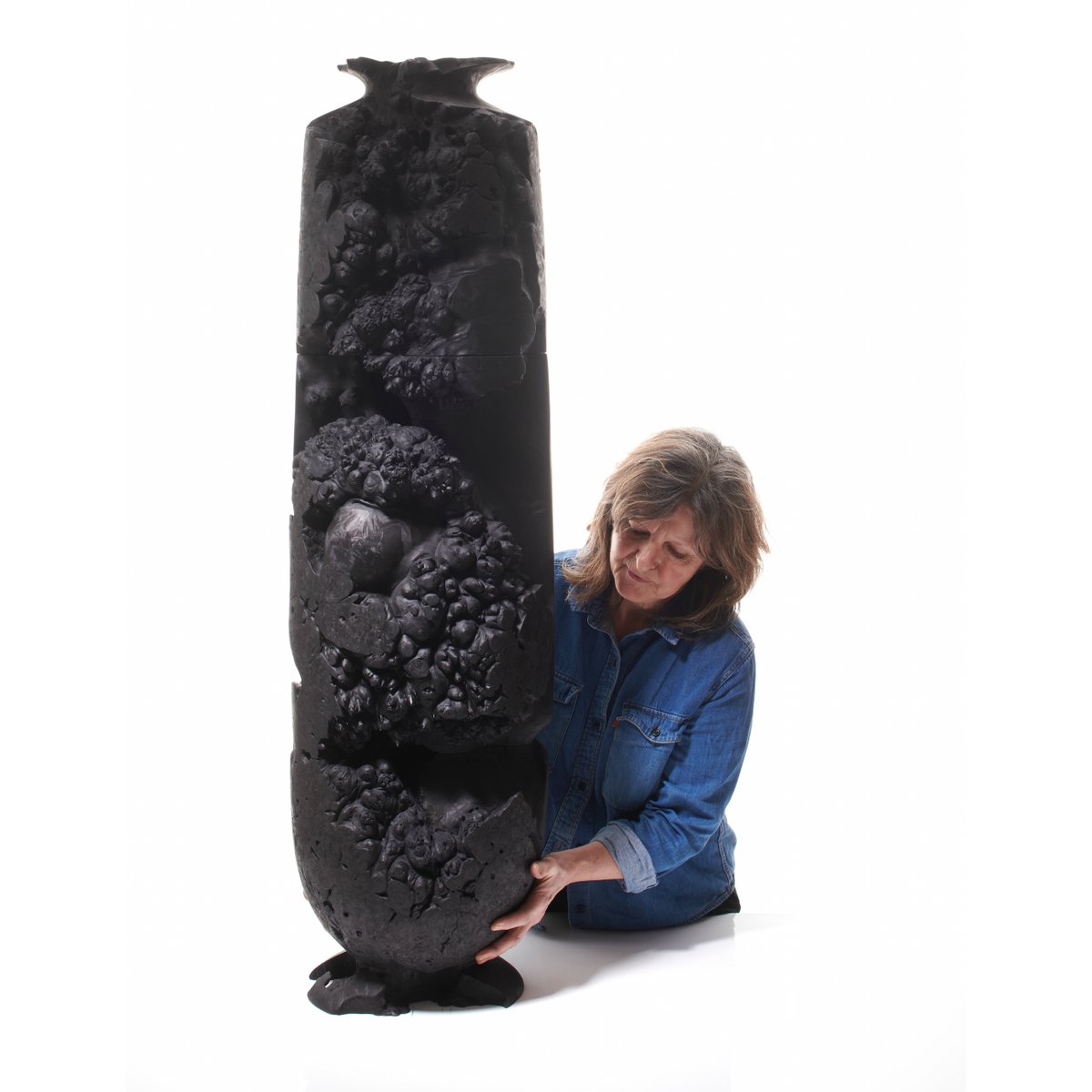 EleanorLakelin's tweet photo. New Echoes of Amphora 'Column Vessel' for @CraftsCouncil COLLECT on show as part of 'Tradition Redressed' curated by Brian Kennedy for @QESTcraft 

Show opens today - 27 February until 1 March.

#COLLECT2020
#TraditionRedressed #QEST

📷 @Sylvaindeleu https://t.co/8rYpyfKUTE