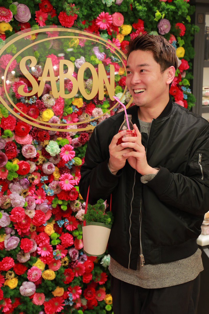 マサキ ドリアン ロロブリジーダ 昨晩はお仕事帰りに本日リニューアルオープンを迎えるsabonルミネ新宿のプレオープニングパーティーに行ってきました ご存知の方もいらっしゃるかと思いますが ドリアンさんは昔こちらのブランドprをしていたのです マサキ ドリアン ロロブリジーダ 昨晩はお仕事帰りに本日リニューアルオープンを迎えるsabonルミネ新宿のプレオープニングパーティーに行ってきました ご存知の方もいらっしゃるかと思いますが ドリアンさんは昔こちらのブランドprをしていたのです