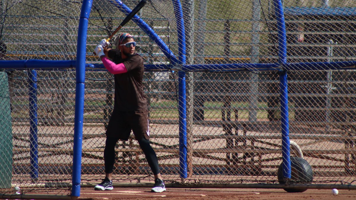 Bunting drills for the pitchers, Hosmer and Tatis Jr. talking, Tatis Jr. taking batting practice, Cal Quantrill  #Padres 2-13-20