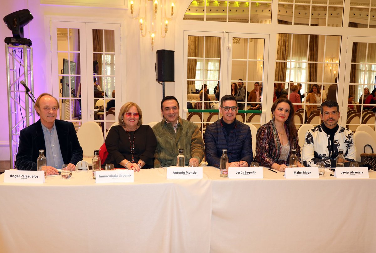 mabel_movi's tweet photo. Un disfrute como jurado de la moda flamenca de los diseñadores nóveles👏
Espectacular evento #FIMAF en el bello marco del gran hotel Miramar de Málaga.
Felicitar a todos los organizadores.
#malaga https://t.co/HWWdWYOSEt