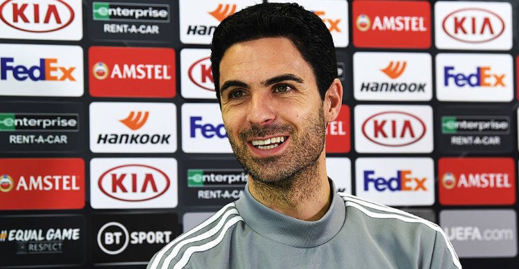 FrenchAFC's tweet photo. Hier en conf' de presse :
"Peut-on considérer Aubameyang comme un joueur de classe mondiale malgré le fait qu'il ne gagne pas de trophée avec Arsenal ?"
Arteta 🗣 : "Harry Kane est capable de marquer 30 buts et pourtant, il n'a jamais été champion !" 👀 #AFC #trueGunner https://t.co/bXEFJhxEtz