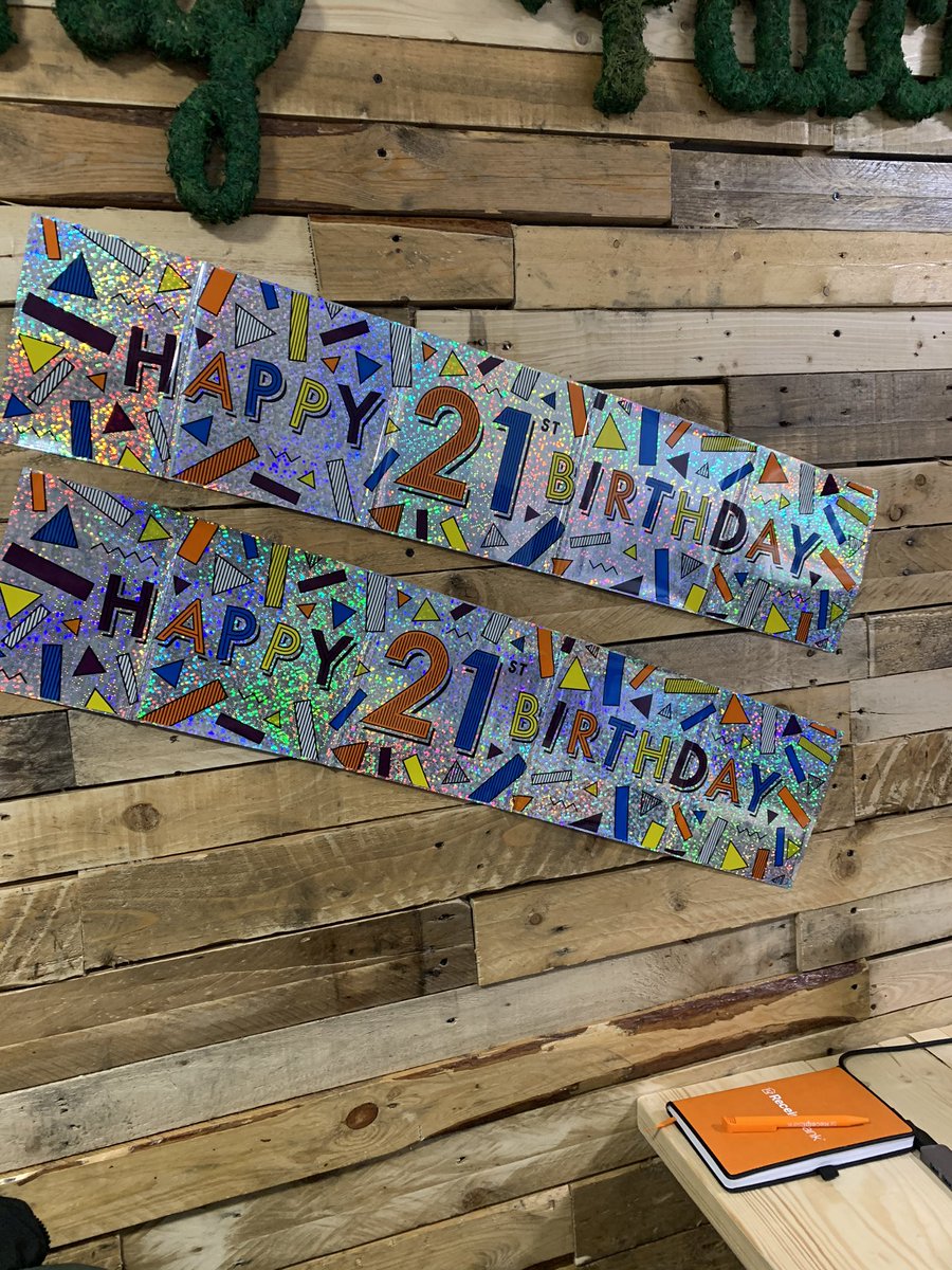 Toni_SFAccy's tweet photo. Lovely little surprise coming into the office this morning ahead of tomorrow @SFAccy  Thank youuuu @Nicola_sfaccy 😋💃🏽 https://t.co/lWlNXTV9Lz