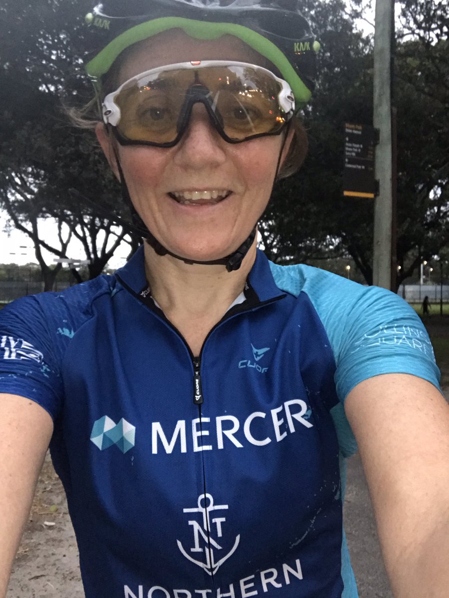 Fuzzyleeza's tweet photo. A solo #MercerSupercyle20 training ride this morning 😢 but was great to get out on #squirt #specializedtarmac @AIAVitalityAU @Collins_Square #Core_Australia @MercerAU @Supercycle_au @NorthernTrust @VirginMoneyAU @lifeatmercer #MercerActive https://t.co/mLyeFYTnUe