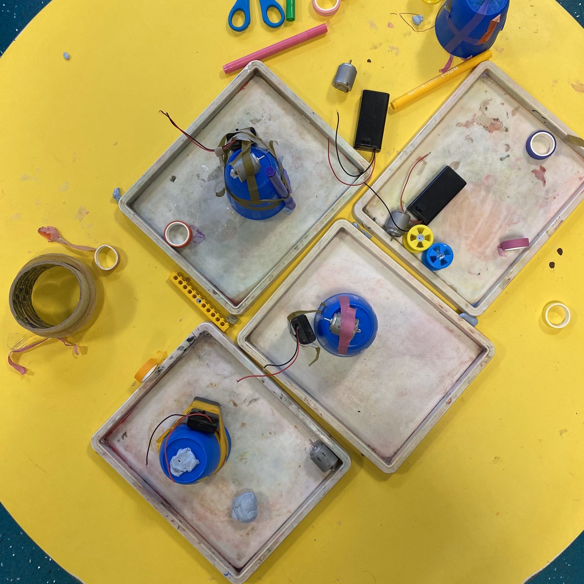 Motor fun makerspace tinkering! <a href="/MakEY_Project/">MakEY</a> #EYTalking