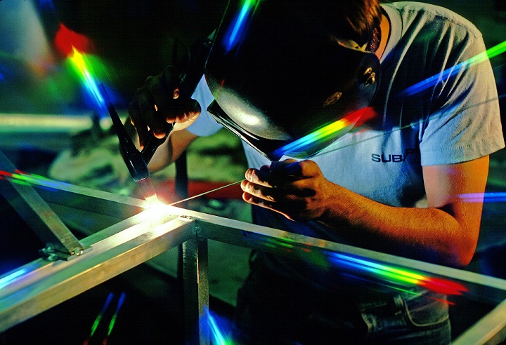 Experienced #MIG/TIG Welder? Live in the Nuneaton or Leicester area? We have roles available paying £11.50 - £13 p/h. Must be experienced and able to read and work from drawings. Call 02476 327602 TODAY! bit.ly/2OOV4LX