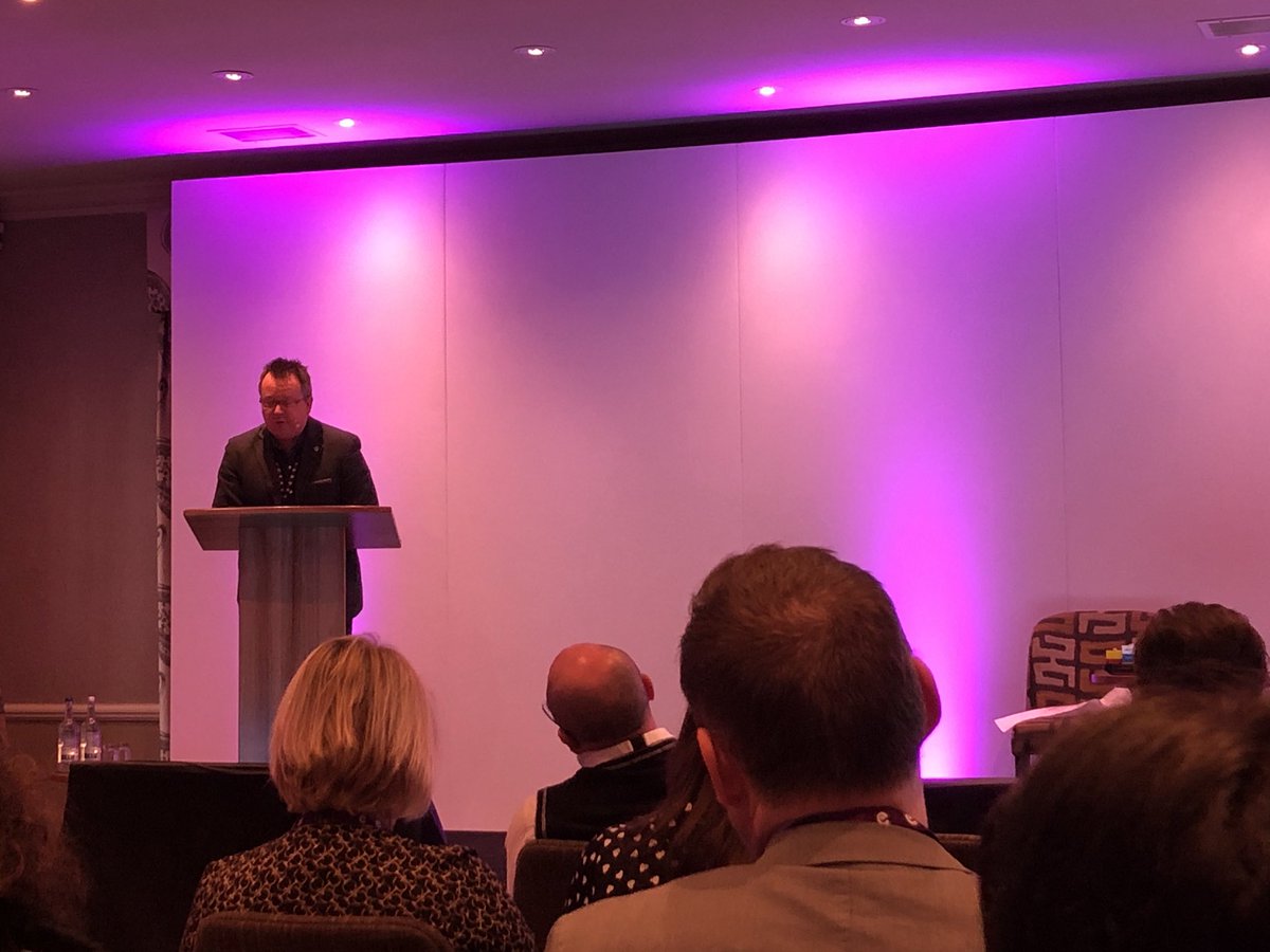 DianaBarea's tweet photo. @CriticaleyeUK @AccentureUK @andyyoungACN @andyyoungACN sharing our view on “How to embrace #disruption” @CriticaleyeUK #hrdretreat https://t.co/ZSbA1Tk8N8