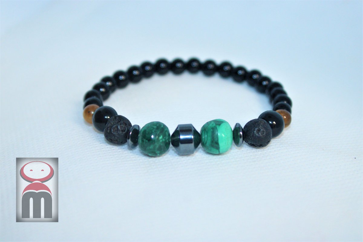 Mininga_Bijoux's tweet photo. Malcachite + Pierre de lave + Oeil de tigre + Onyx
#africanfashion #accessoire #africanbeads #art #instagood #instalove #queen #stylebracelet #fashionjewelry #fashionbracelets #fashionaccessories #jewels #mininga #africa https://t.co/IWf9763fjb