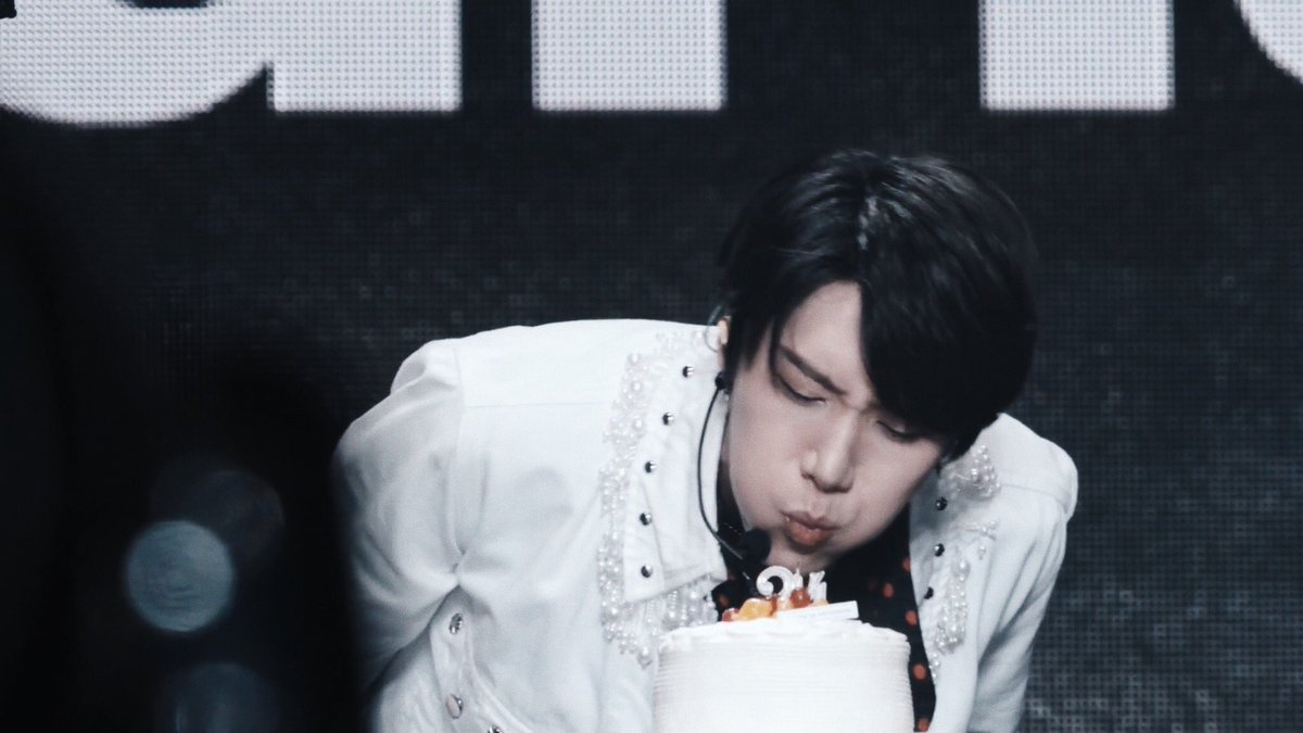 VSCOXTAETEN's tweet photo. 🎂🎂🎂 ❤️📸 #HAPPYTENDAY https://t.co/lM1MJiGFWx
