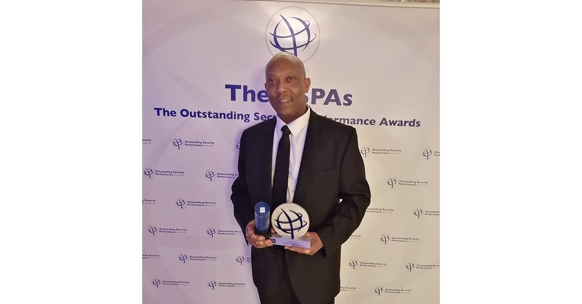 We were hugely proud of all our nominees at last night's OSPA's. Our congratulations go to David Rutwaza whose life-changing work earnt him the prestigious 'Outstanding Security Officer' award. David, you are an inspiration.

#OSPAs #G4S #Security
