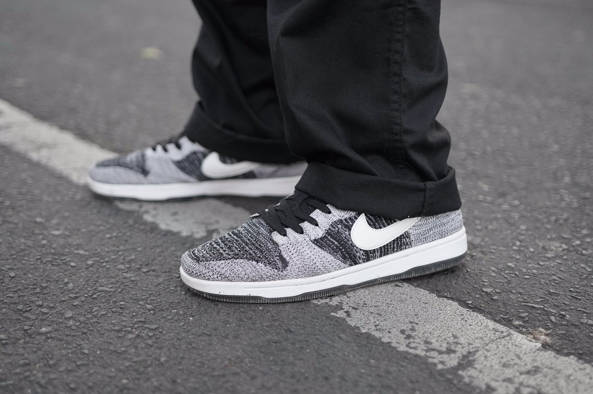 •
#Nike Flyknit Dunk Oreo.
These are looking so fresh on foot! Nice pair <a href="/FabillahsFasha/">Fasha</a> 🙌🏻 ••
📸: <a href="/aprizalarief/">Aprizal Arief</a> -••
Keep using hastags #ISTKICKS and #ISTLampung to be feature.