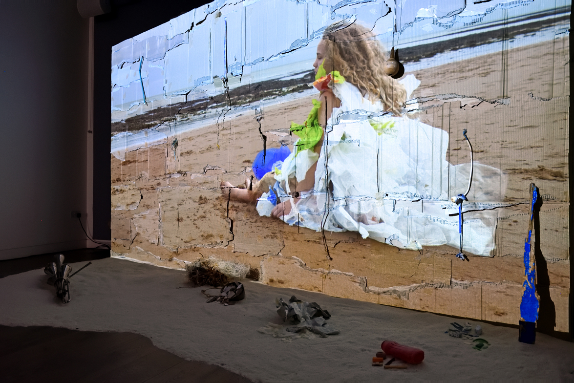 CulturalKings's tweet photo. Tomorrow is the final day of #TheLostGirl. Head to #BushHouseArcade @KingsCollegeLon to experience the immersive installation exploring climate change, the role of creativity in memory and female histories: https://t.co/j1sSO98HHv #KingsCulturalCommunity @kingsartshums https://t.co/tCJOYWF27P