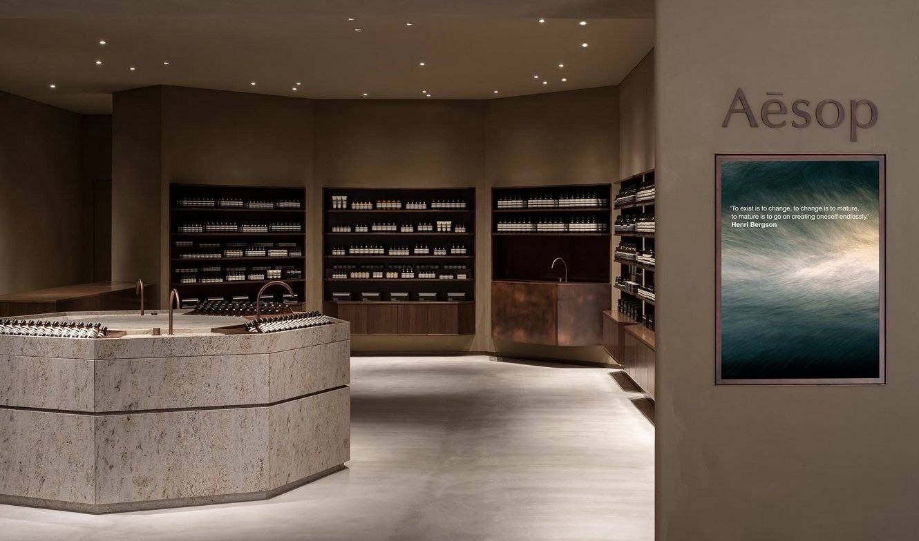 ベンじい モデルの友人から聞いた100 喜ばれるホワイトデーのお返しが Aesopのボディ クレンジング スラブ 香り最高で肌がキュキュットなるさっぱり感 ベジタブルベースで保湿力抜群 2 4円とお手頃なのに310gの重量 プレゼントでもらった後も