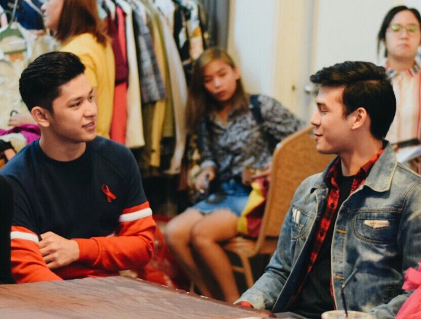 KJLOVER143's tweet photo. Para maiba naman..
#jonko.hahahah
KARJON MOVIE SOON
KARJON MOVIE SOON
KARJON MOVIE SOON
KARJON MOVIE SOON
KARJON MOVIE SOON
@AljonMendoza_ @MissKareee #KarJon https://t.co/xq8pWbgo26