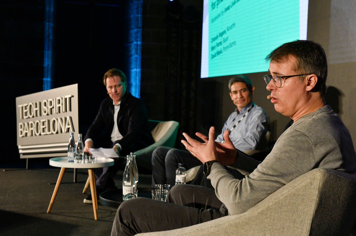MiguelVicente_'s tweet photo. #TechSpiritBarcelona: Innovación, ecosistema, ilusión, ambición, resistencia, equipo, talento, ejecución, velocidad, liderazgo, compromiso, cohesión, emoción, espíritu. ¡Gracias! @bcntechcity @MiquelMarti11 

@ACCIONA @Aosheaco Lorena Aragüete
@caixabank María Alsina https://t.co/8woxvBCR6X