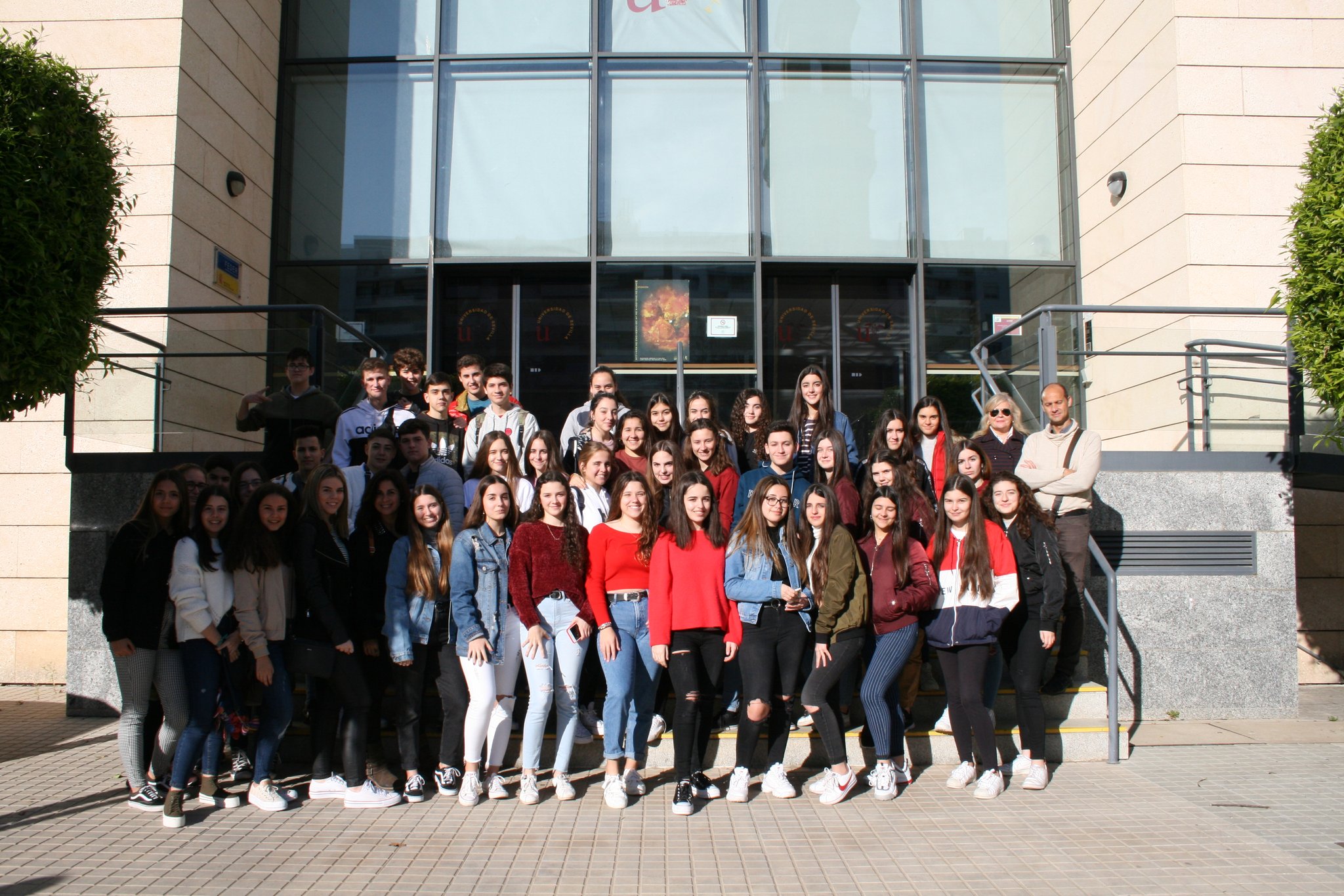 Investigación US on Twitter "Un grupo de alumnos/as del IES V