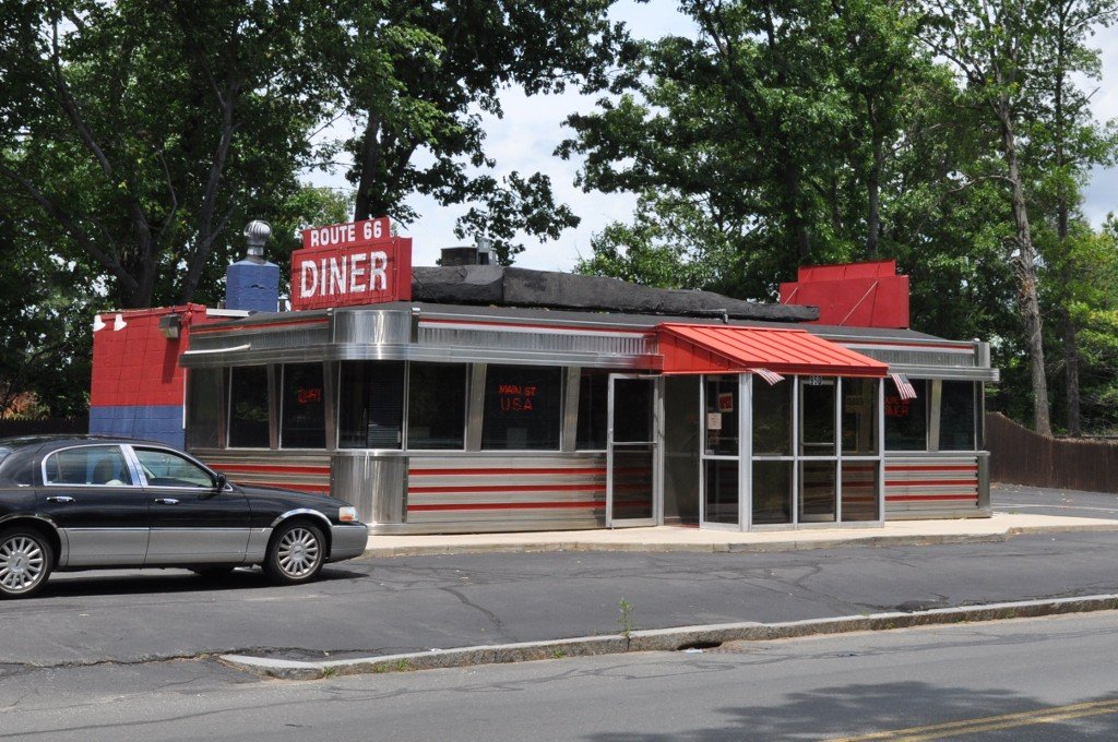 Massachusetts has listed loads and loads of midcentury diners and it's so great