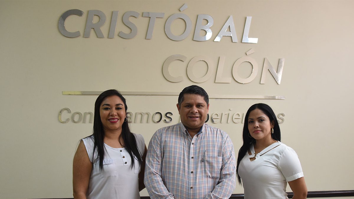 CromosHn's tweet photo. El servicio de lujo de Autobuses Cristobal Colon conecta a Honduras con Centroamérica✨🚌➡ https://t.co/iGOcYUEztF https://t.co/RvTUu1pbfH