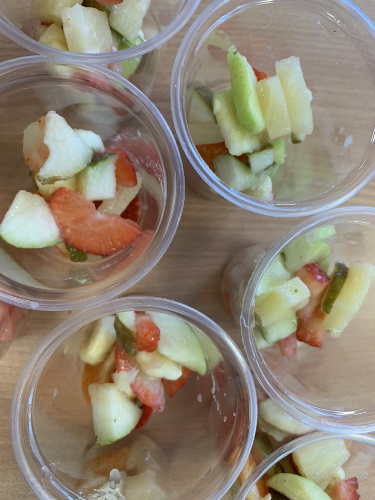 ILSBridgendColl's tweet photo. @BridgendCollege Yummy Fruit Thursdays for our Preparing for Adulthood learners! Fruit salad and Greek yogurt was today’s working together treat! Thank you Free Fruit Wednesdays @BridgendCollege Nom! 🥰🍏🍌🍓🍍🥭 https://t.co/BwE1LDDg3I