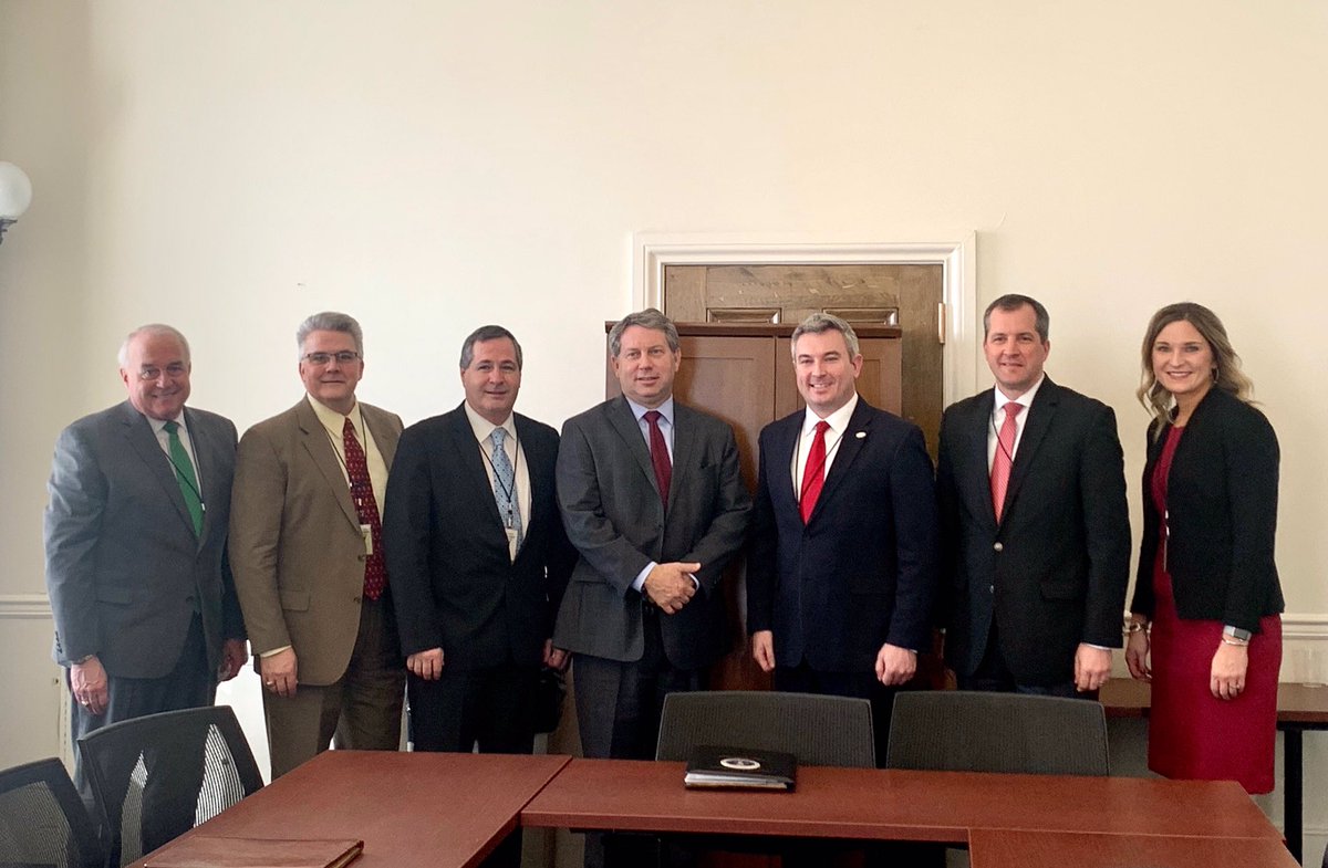 RyanQuarlesKY's tweet photo. Great meeting with Ambassador Greg Doud, the Chief Agricultural Trade Negotiator @USTradeRep He worked hard to get USMCA, Phase 1 China and Japan deals in place. We appreciate the Administration’s support of ag opportunities abroad! More great news to come! @NASDAnews https://t.co/OBnxR3BKMB