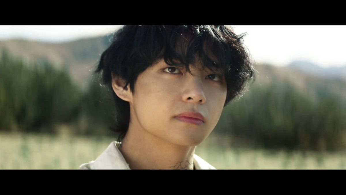 lestari606's tweet photo. Omg di Mv kali ini Bang tae muka nya ke up banyak 😭😭 mau Sedekil apapun Visualll Dia Tetep Kerenn gakan Pernah Jeleekkk aku Makin Sayang Sama Kamu #TAEHYUNG @BTS_twt https://t.co/nHRSHVzXev BTS On Oficial MV https://t.co/I8yUgXbhSG