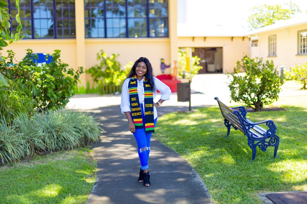 Lumangy's tweet photo. Who said techies can’t slay! #womenintech #GirlsWhoCode #ALCGraduation2020 #ALCGraduation https://t.co/7HTykBzTdB