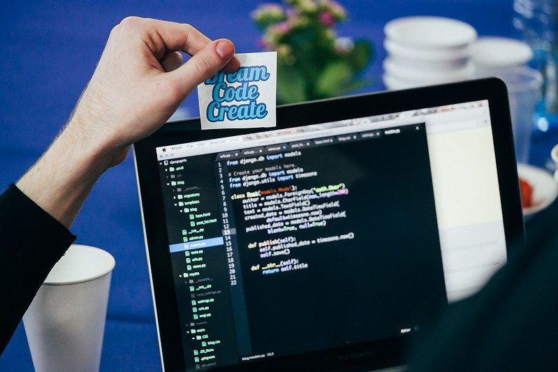 DjangoGirlsStE's tweet photo. @lessor42 ✨ Atelier gratuit d'initiation à la programmation web 💻 à destination des femmes, les 4 et 5 avril 2020 à Télécom Saint Etienne ✨ Inscriptions ➡️ https://t.co/Q4fS6TprzB #saintetienne https://t.co/lFw4XIf8CJ