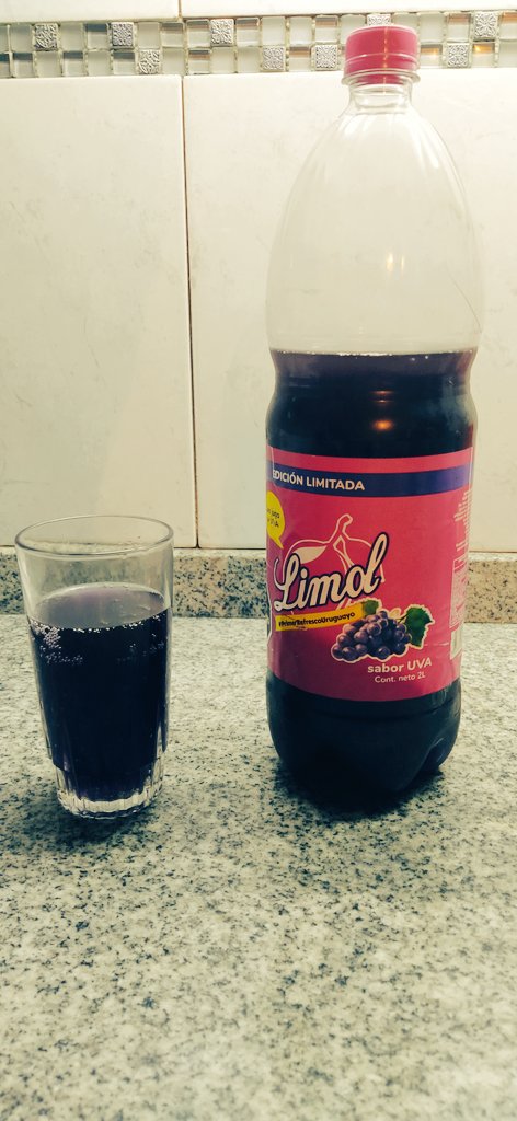 LeoDamian_'s tweet image. Hola bb @Limol_Uy #PrimerRefrescoUruguayo