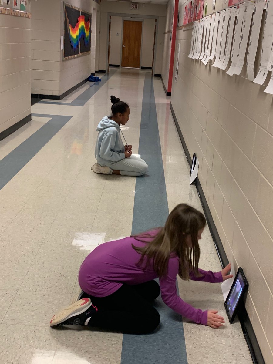 MMcmurtagh's tweet photo. Students loved giving their perspective on a Flipgrid today after reading a text about having TVs in kids’ bedrooms! Love giving them a chance to share their voices digitally! #flipgrid #CobbDLDay #CobbInTech #DLDay https://t.co/FX6QZa10jg