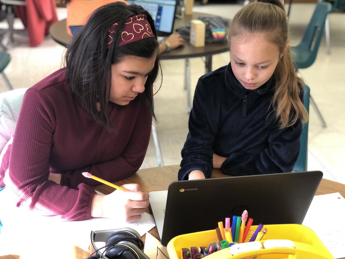 JulieMarieG06's tweet photo. Our students watching video responses for questions sent to local RGV author Ana Cavazos &amp; others learning how to code with @scratch #HCISDDLDay20 #hcisdedtech #wearehcisd @THE_HCISD #THEGT https://t.co/OE9mg73G77