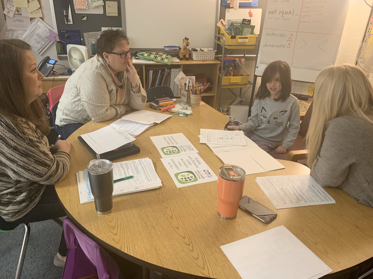 SaratogaESFCPS's tweet image. Our first grade teachers are engaging our students in student led conferences to learn about how they’ve grown as ethical and global citizens #FCPSpog #pogpol thank you to @AndreaHand2 @kmkoelsch @AbbeyFMiller @mlroboskyfcps for coming out to support us