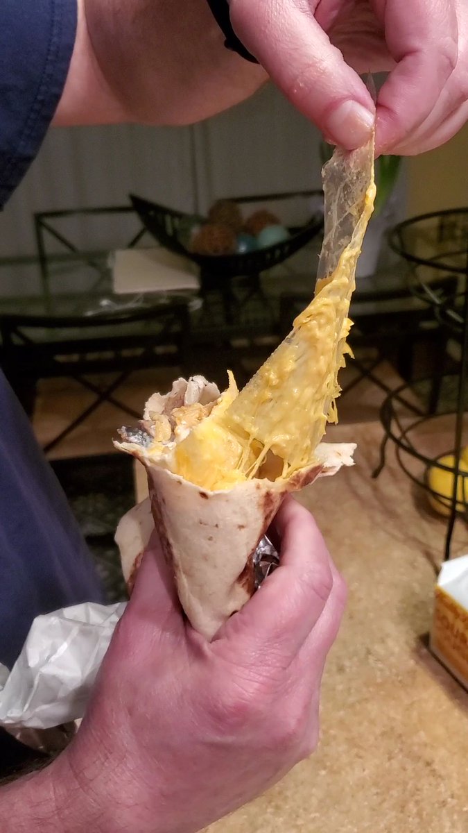 LMGrady's tweet photo. @tacobell I've been patient with the lack of concern on TB's part in rectifying the situation of GARBAGE being baked into my food.I've heard nothing from TB in a week. It's OBVIOUS that TB does NOT care about their business/product /customers.Let's see what the health dept thinks https://t.co/RRnD9rZXTy