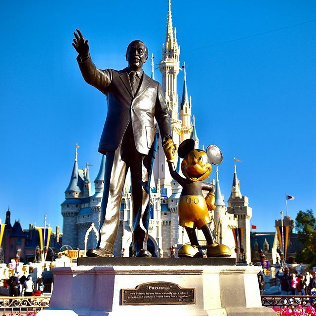 PitMan71's tweet photo. Snapped this pic today at Magic Kingdom. Turned out pretty nice. #Partners #MK #WaltDisney https://t.co/qaZrDFxU6X https://t.co/Rifm6AmAEz