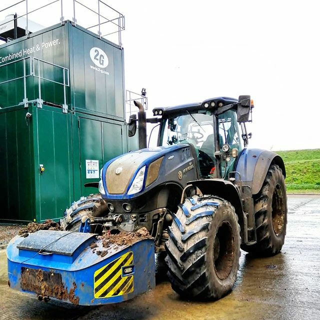 GeorgeEmms93's tweet photo. New Holland T7.315 HD from Pecks all setup on our NTRIP RTK Service 📶

#newholland #pecks #rtk #precision #farming #agriculture https://t.co/YMBv2AxoU6 https://t.co/A3MwsbE8vO