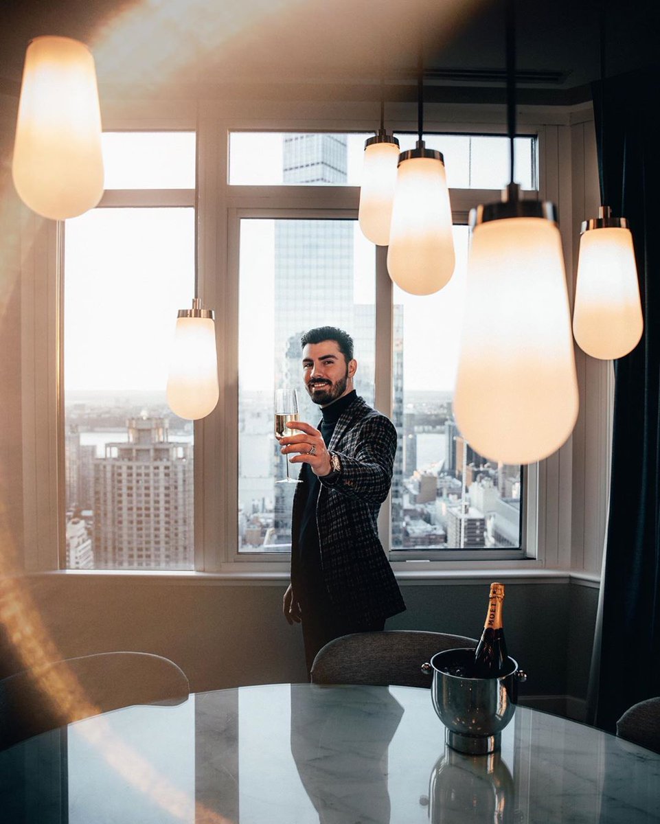 ConradMidtown's tweet photo. Cheers to beautiful nights in the city that never sleeps! 

📸 by alenpalander on Instagram https://t.co/vnXsMLmRFY