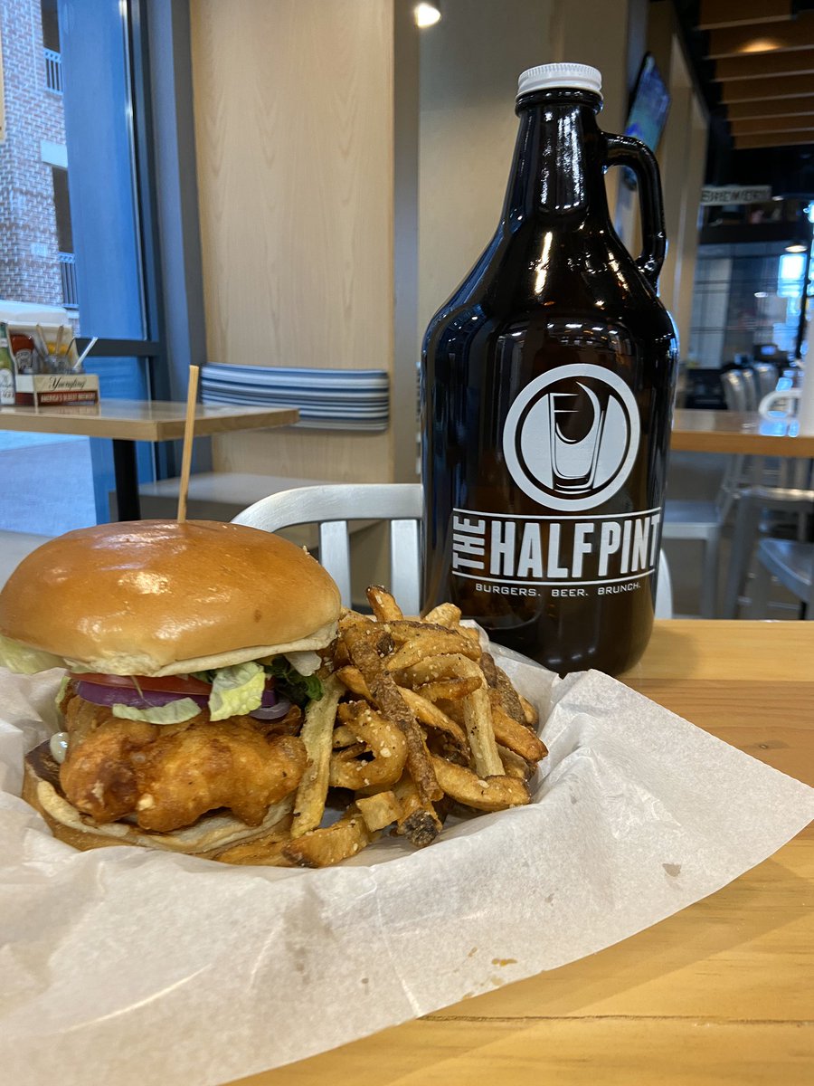 Lent started yesterday and we have the perfect special for you guys! Fish Sandwich 🐠🐠🐠! Beer battered cod on a brioche roll with mayo and LTO served with your choice of side 🤤🤤🤤 #lent #fish #arenadistrict #eatmorefish