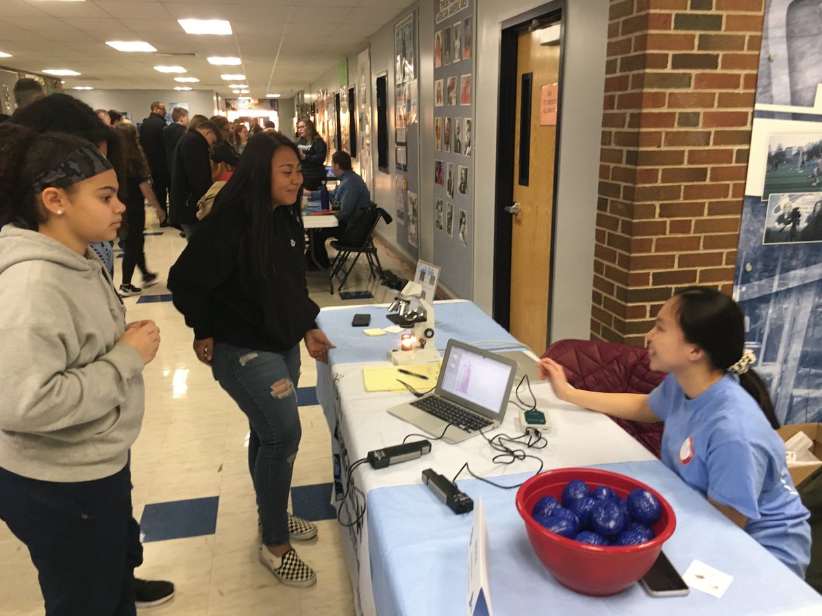 MrsKent_OPHS's tweet photo. Future Freshmen Night @Northmen_OPHS Special shout out to Vy! #realmvp @northmen_hosa #joinhosa https://t.co/xX1yQZKCHy