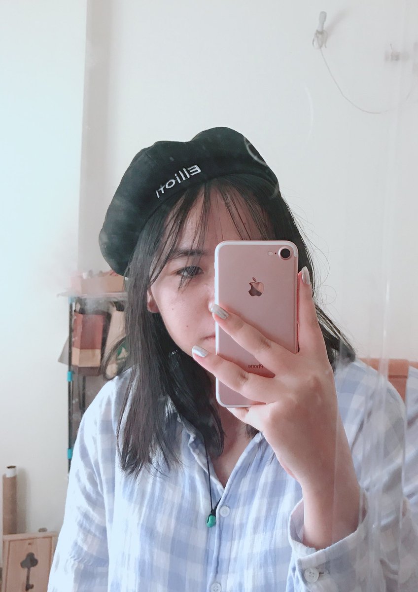 0x0x2000's tweet photo. hồi xưa mình hay bảo họ, là một ngày nào đó chúng ta cùng đi pháp ha.
giờ thì một cơ hội đi pháp đang ở trước mắt mình, phải cố hết sức để nắm lấy nhỉ ? có họ hay không. https://t.co/Z2UETvvhaN