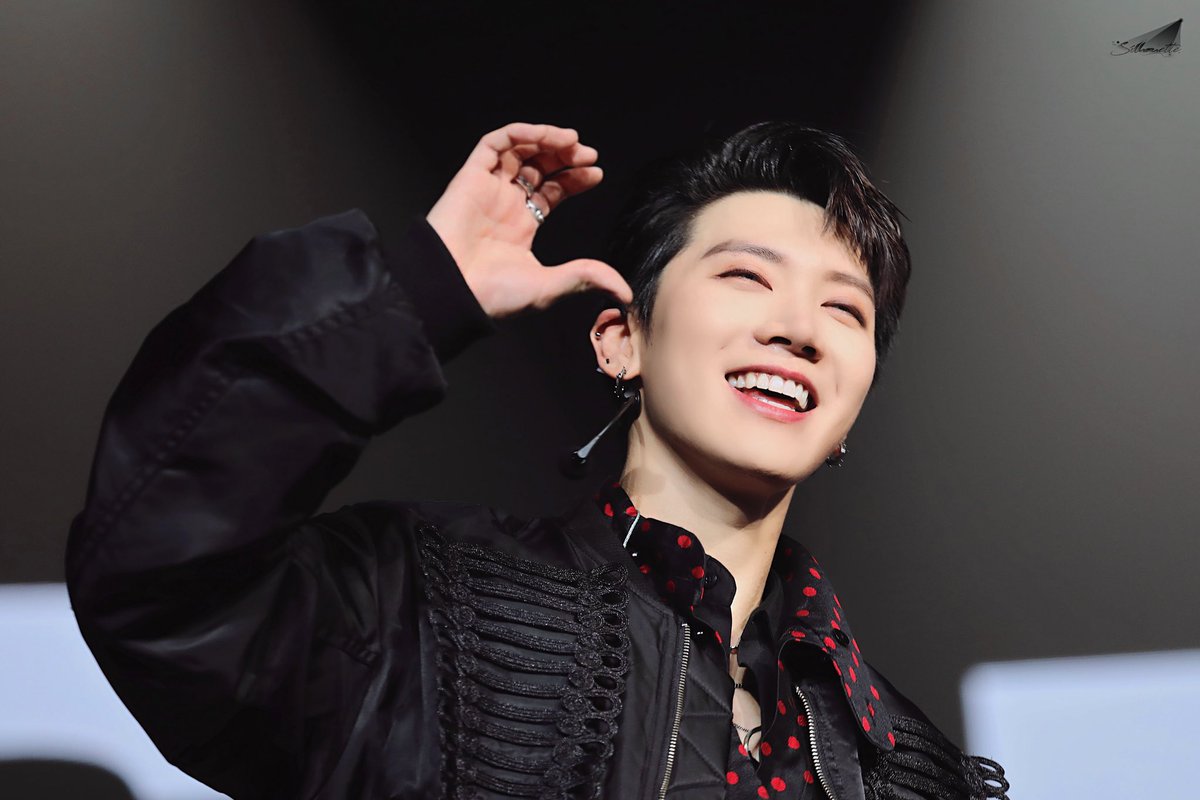 SilhouetteTen's tweet photo. 🎂🎂🎂

Hoping that all your wishes come true, and your birthday cake is as sweet as you❤️

#เตนล์ #텐 #TEN #李永钦
#HAPPYTENDAY https://t.co/BDUCi7kRbk