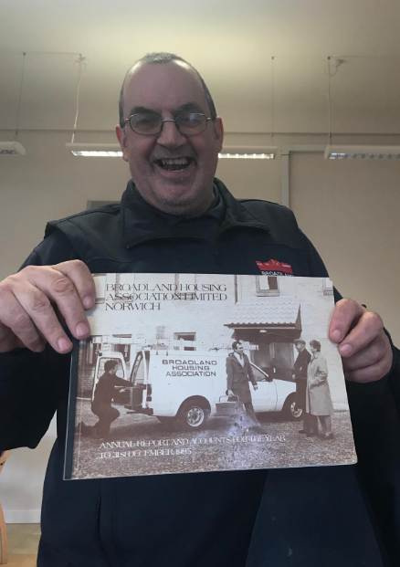 BroadlandHsg's tweet photo. Changing times! Snippy from our amazing #bhgestates team pictured in action (left) on our 1985 Annual Report and today😀 #loyalty #ukhousing https://t.co/os3FvXjd2a
